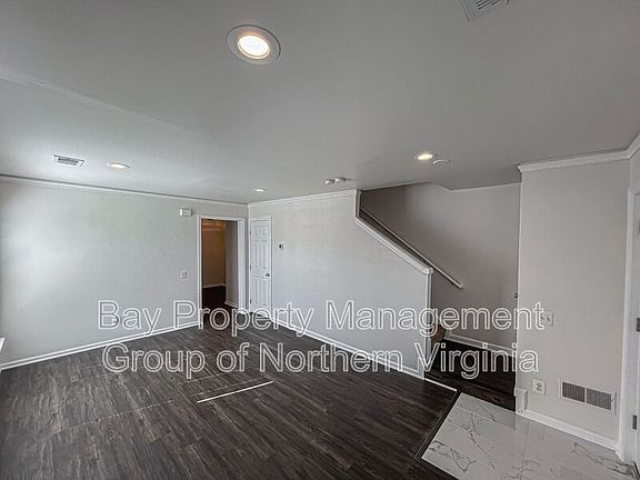 5th image of 5244 Elbetee Ln