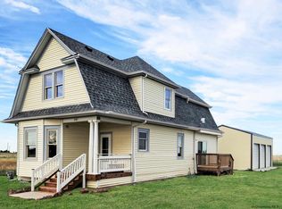 8017 Buckboard Rd, Cheyenne, WY 82009