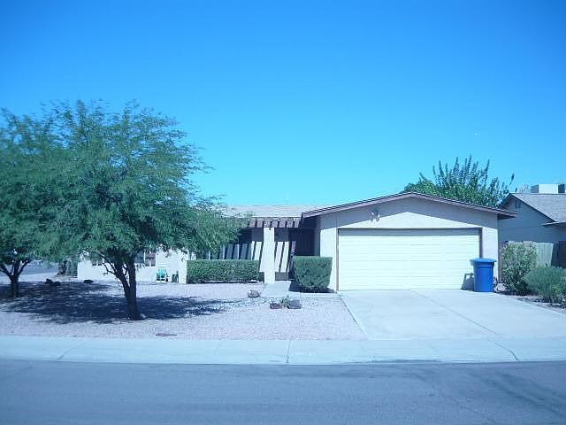 1st image of 2300 E Loma Vista Dr