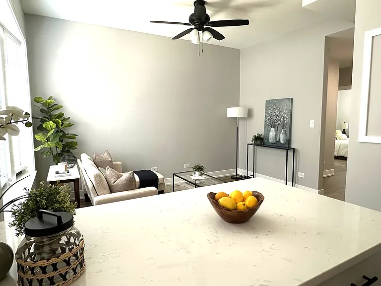 3836 N Wilton Ave #1 — Photo 8
