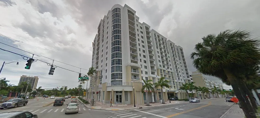 2 bed, 1040 sqft, $2,700 — Photo 1