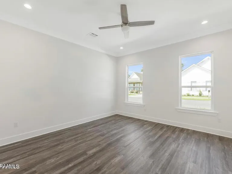 101 Santa Marta Dr — Photo 9