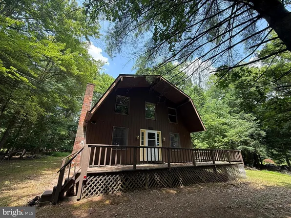 2542 Skyway Dr, Kunkletown, PA 18058