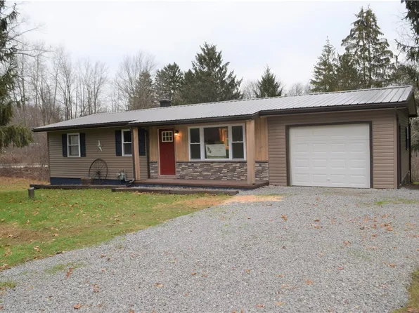 14 Bortz Dr, Stoneboro, PA 16153