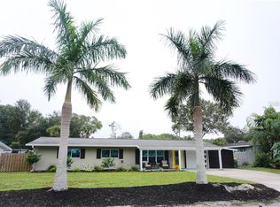 2735 Grove Pl, Sarasota, FL 34239