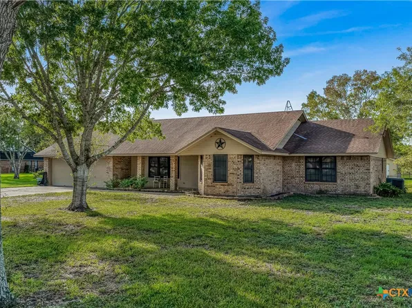 540 Crawford Dr, Victoria, TX 77904