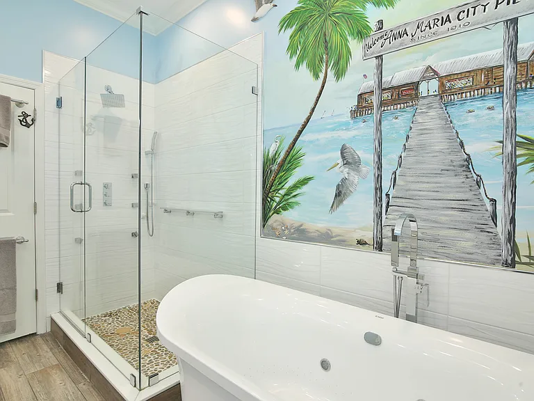 1102 Mallorca Dr — Photo 31