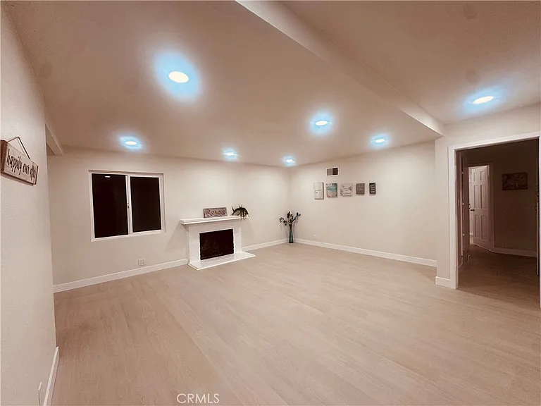 12431 Merrill St — Photo 11