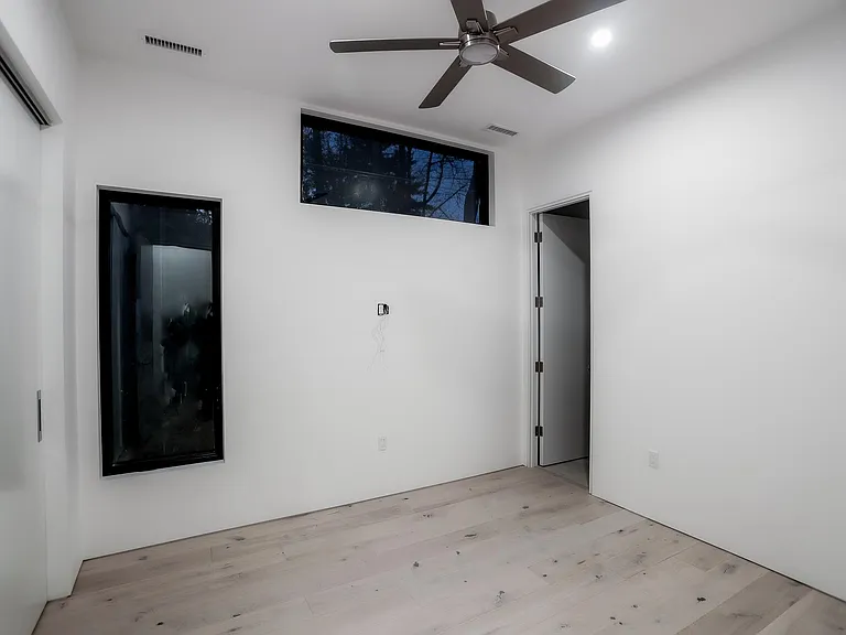 56 Spring St #Townhouse 2 — Photo 13