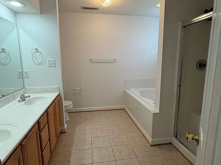 2110 Portofino Ct — Photo 22
