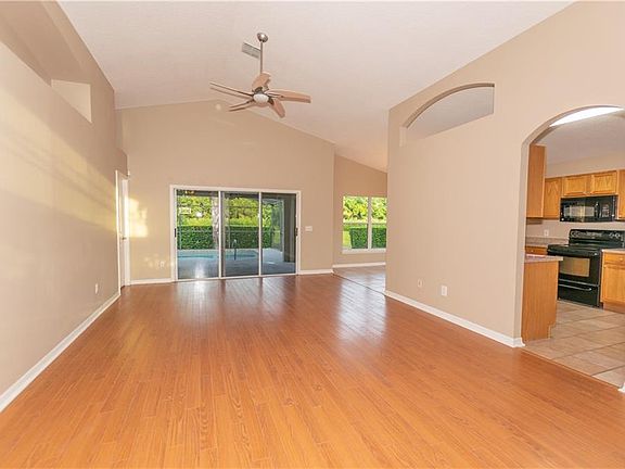 2nd image of 144 Brushcreek Dr