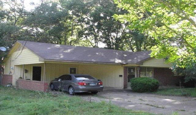 1st image of 1311 Hooks St