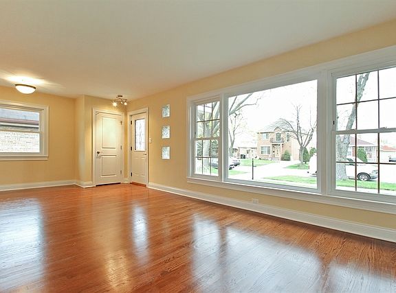 2nd image of 8109 N Ottawa Ave