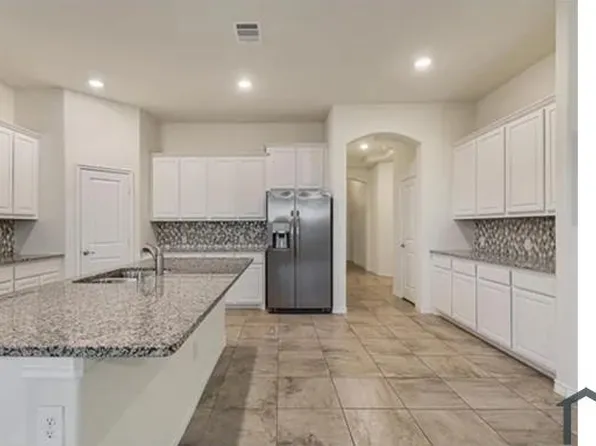 421 Maverick St, Anna, TX 75409