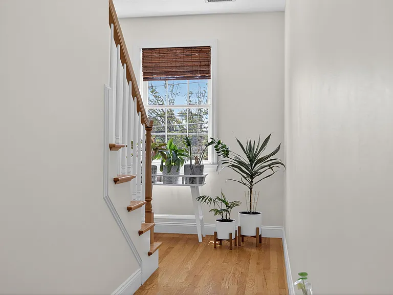 189 Grove St #2 — Photo 11