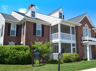 1044 W Summerfield Glen Cir, Ann Arbor, MI 48103