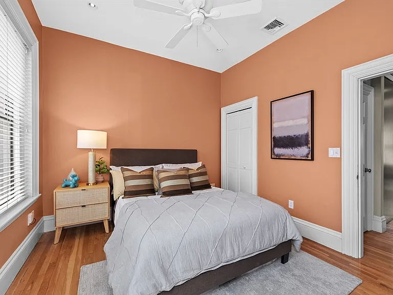 75 Montgomery St #3 — Photo 12