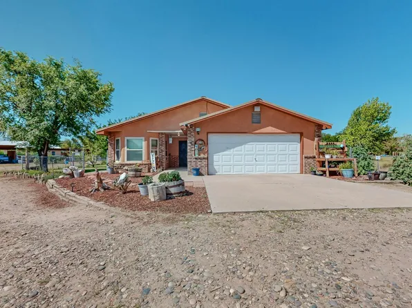 38 Bennett Rd, Los Lunas, NM 87031