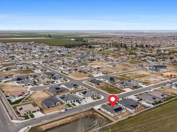 16727 Brookview Ct, Bakersfield, CA 93314