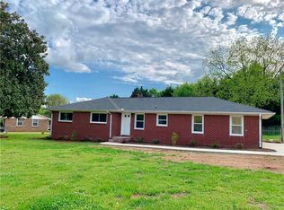 2700 Ranchwood Dr, Anderson, SC 29621