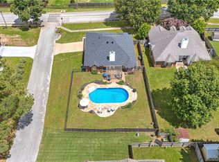 2046 Pine Woods Rd, Springdale, AR 72762