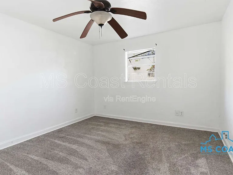 3007 Meteor St — Photo 15
