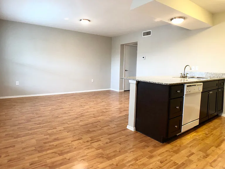 910 Duncan Ln #64 — Photo 4