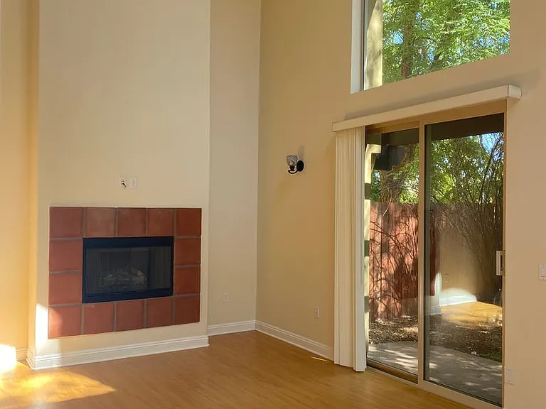 23130 Sherman Pl — Photo 35