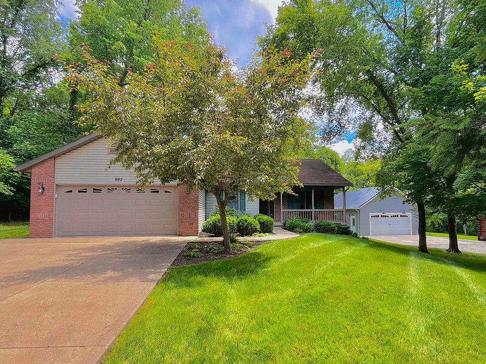 1st image of 692 Valleywood Heights Dr