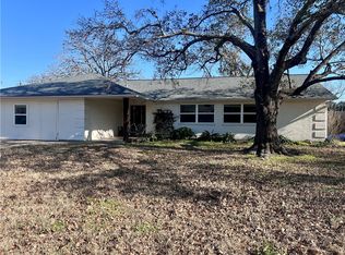 1102 Todd Trl, College Station, TX 77845