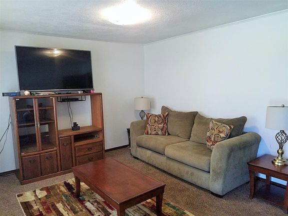 3rd image of 449 Seitz Dr