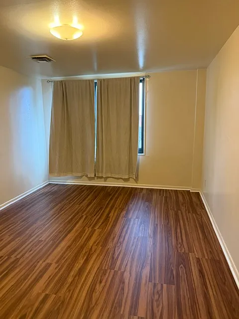 1 bed, 982 sqft, $1,700 — Photo 2