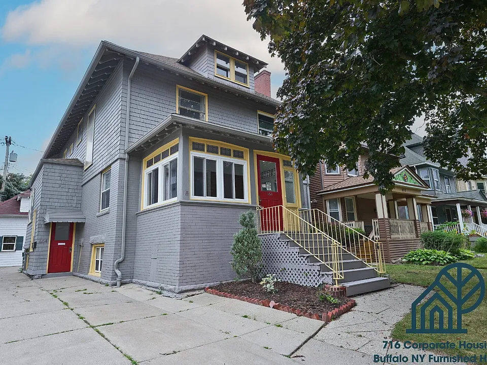 664 Auburn Ave #2