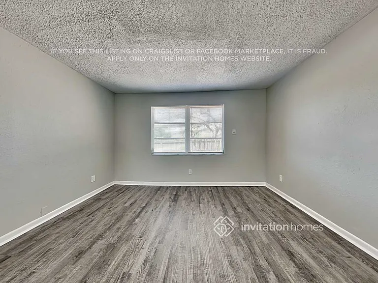 1510 Levern St — Photo 5
