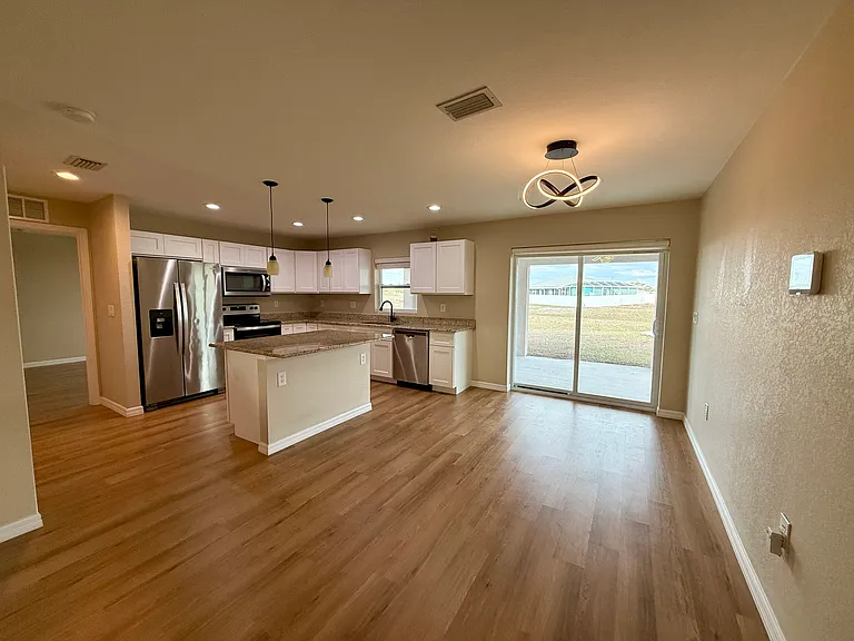 7033 Waldo Cir — Photo 7