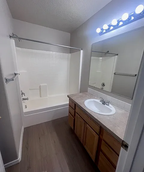 2803 Carnegie St — Photo 13