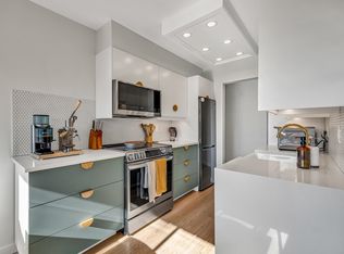 466 8th Ave E #504, New Westminster, BC
