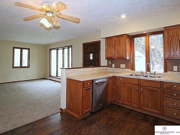 2nd image of 4738 S 53rd St