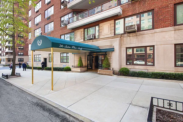 Sold by Brown Harris Stevens | media 7