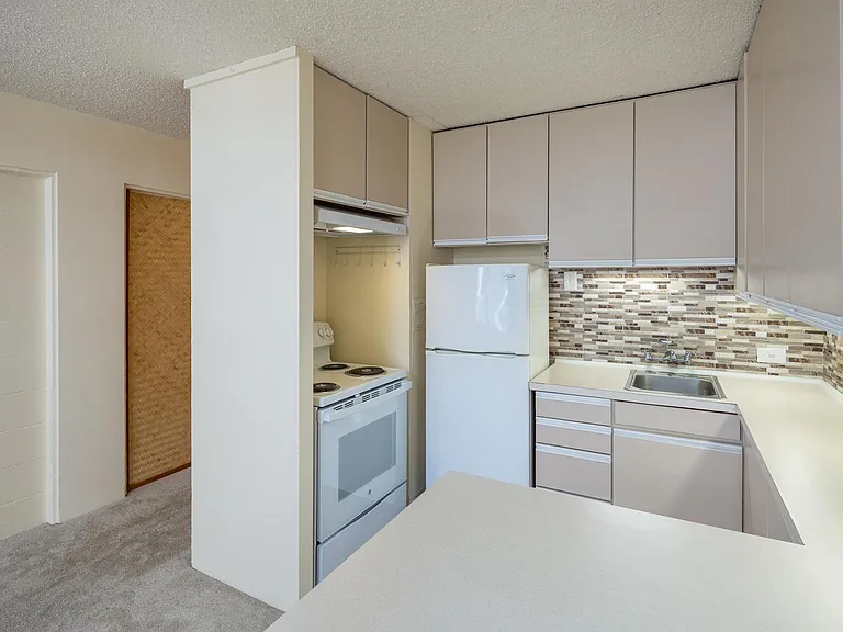 1630 Makiki St #C203-1 — Photo 3