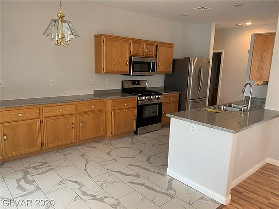 5th image of 1313 Villa Park Ct