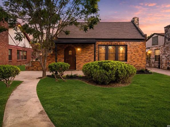 146 North Dr, San Antonio, TX 78201