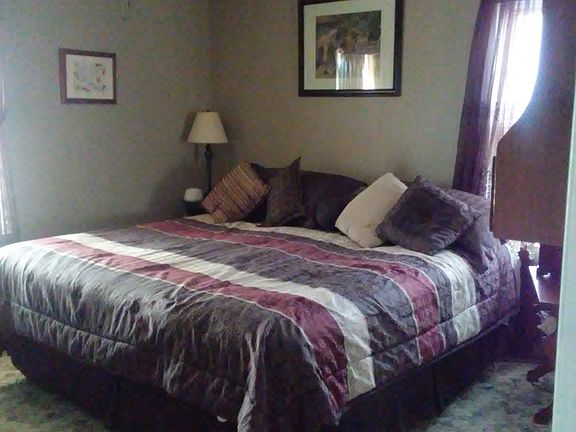 Large Bedroom mainfloor