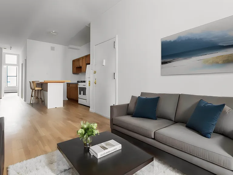 311 Jefferson St #2R — Photo 2