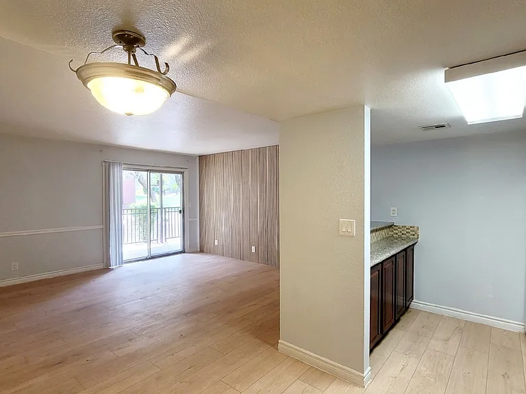 4960 Indian River Dr #467 — Photo 9
