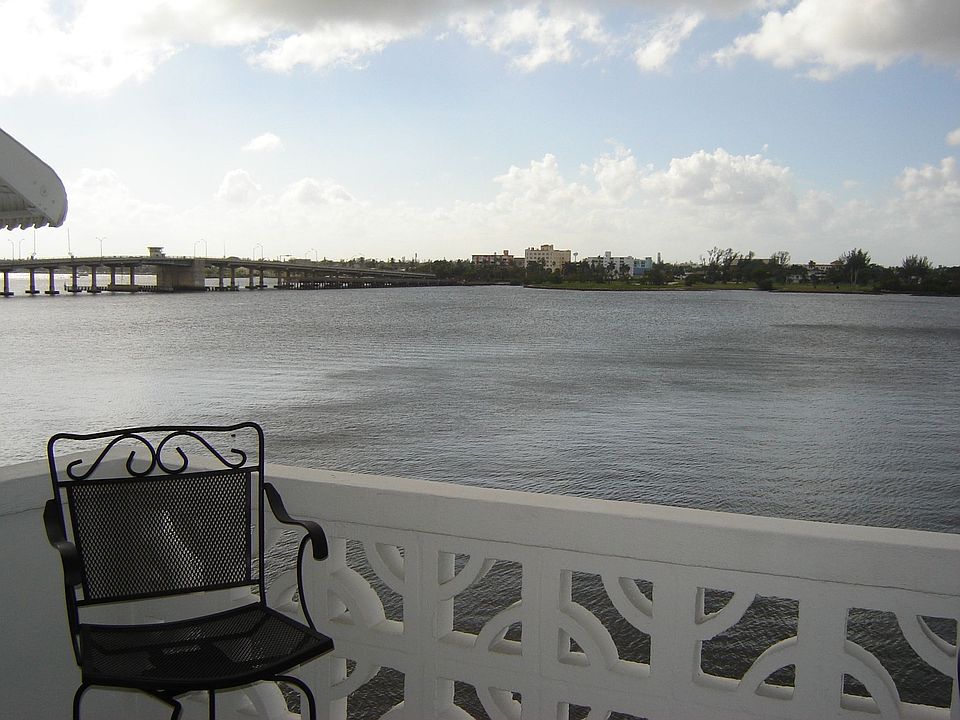 2nd image of 2840 S Ocean Blvd APT 424