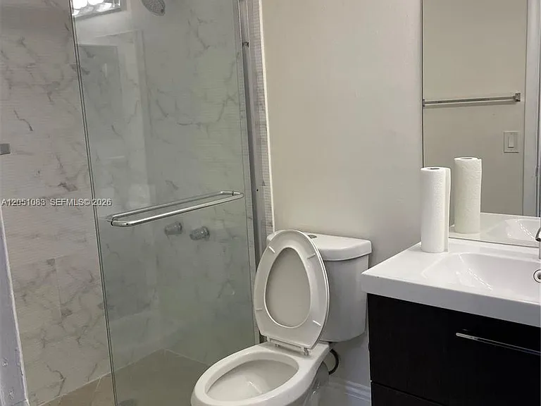 9441 Palm Cir N #0 — Photo 9