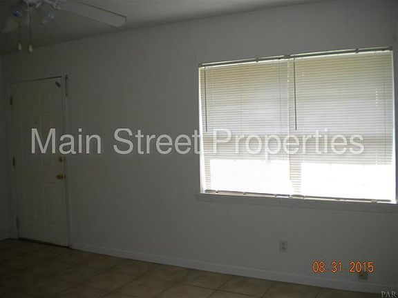 5th image of 1002 Pennsylvania Dr