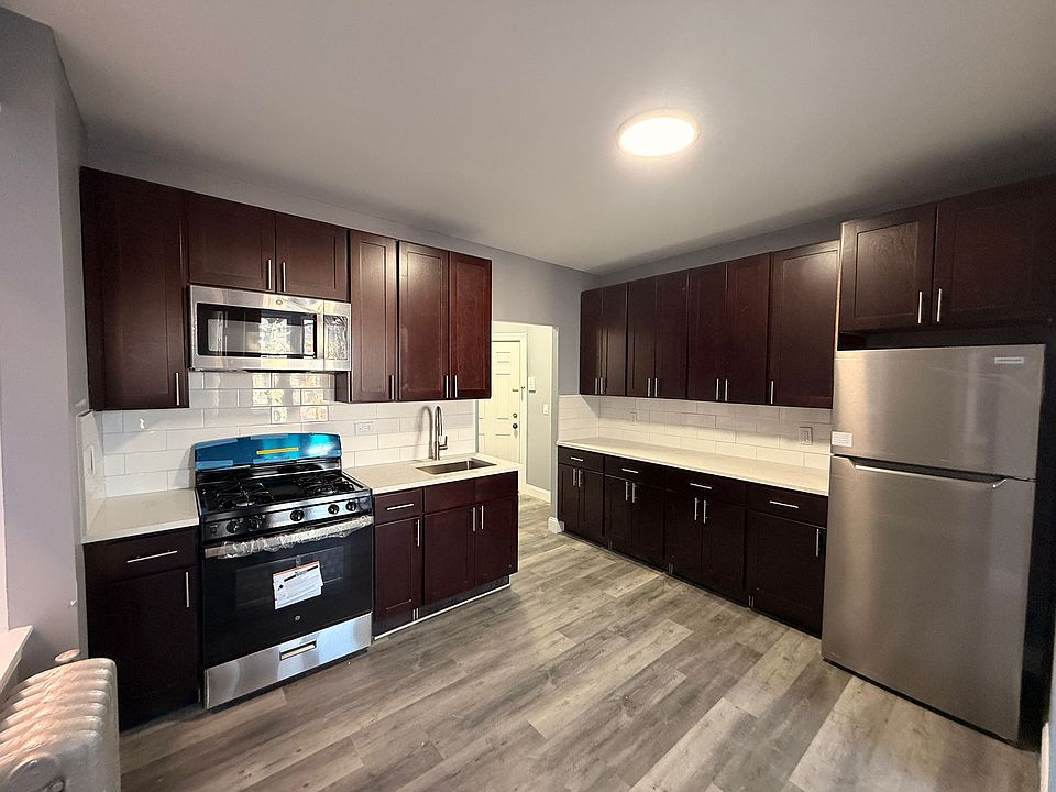 1st image of 176 Broadway #5E