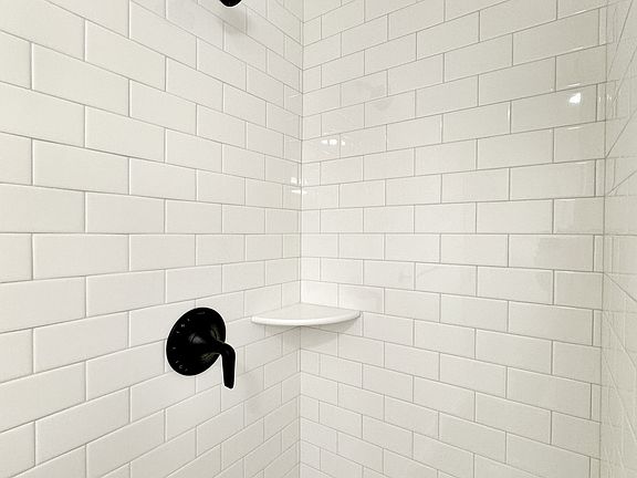 4th image of 32 W Main St #304
